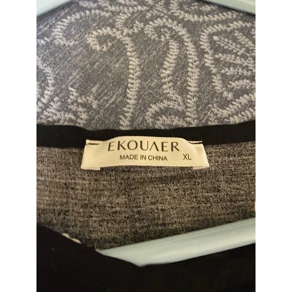 Ekouaer Ladies Size XL Butterfly  Top  White Black Short Sleeve - Picture 8 of 8